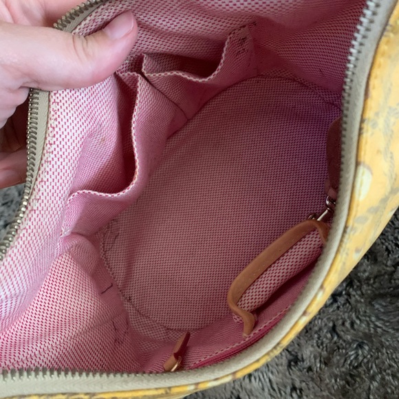 Dooney & Bourke yellow Y2K purse - Picture 8 of 9